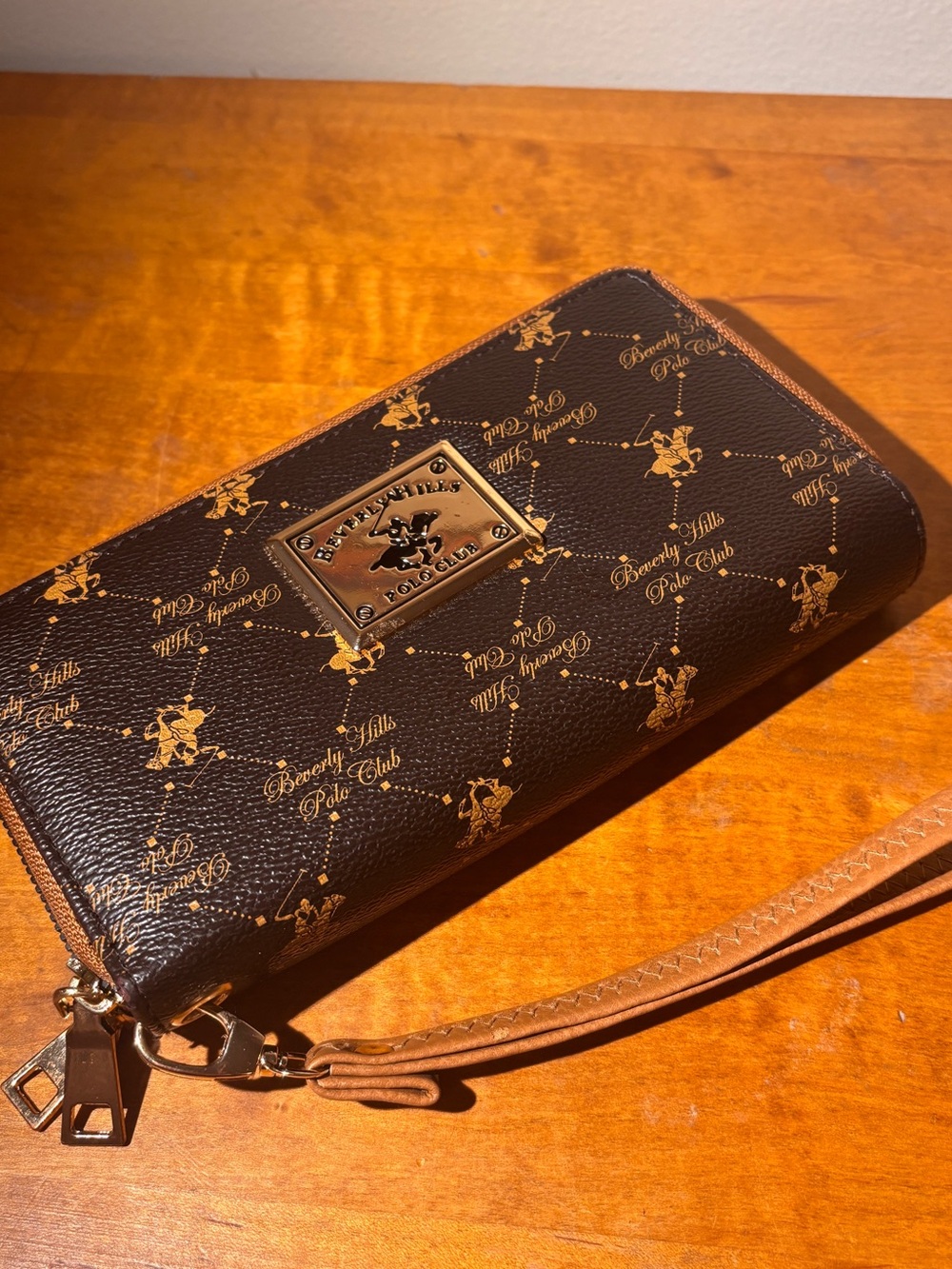 Beverly Hills Polo Club Brown & Gold Monogram Wristlet Wallet In Great Condition